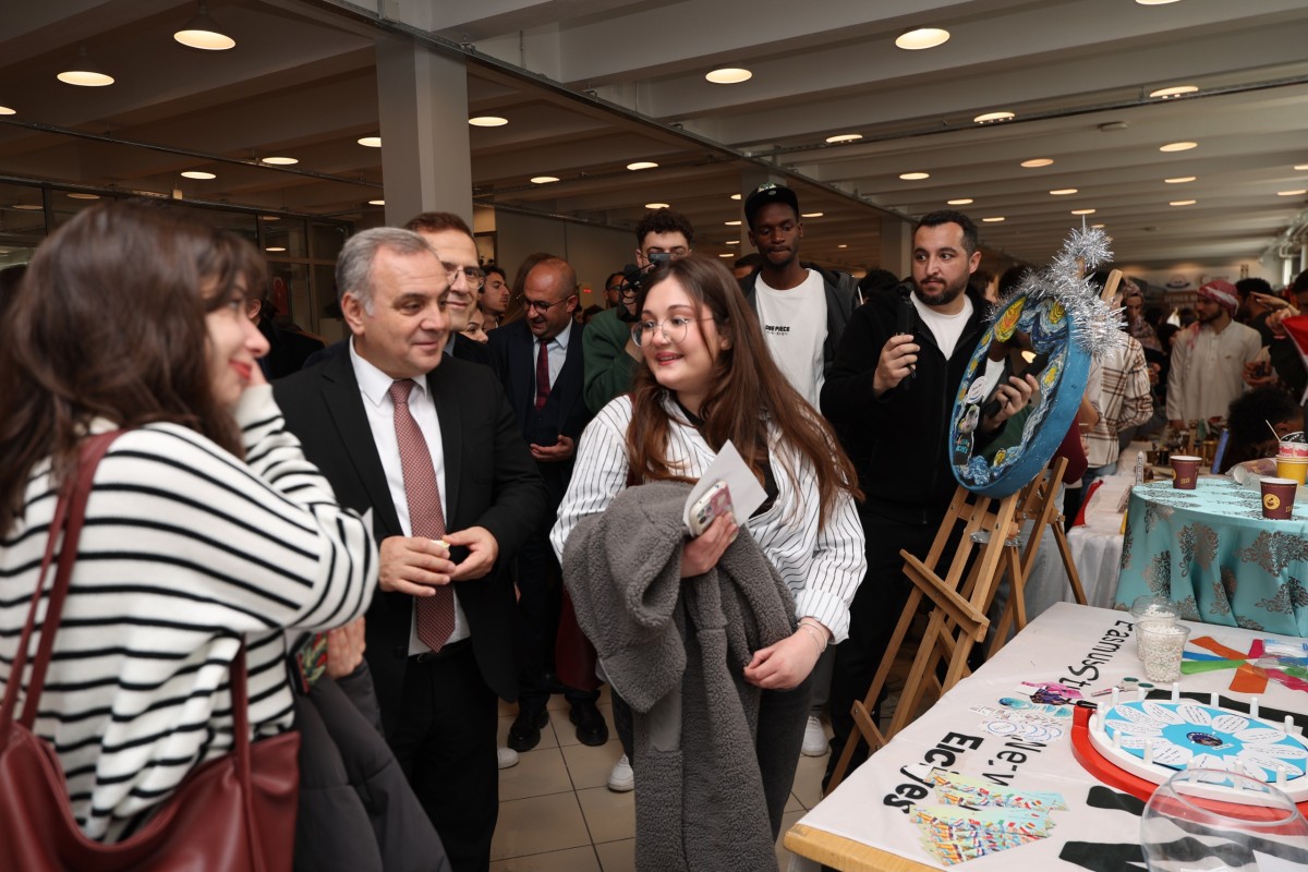ERÜ'DE ERASMÜS 2026 KÜLTÜRLER BULUŞMASI DÜZENLENDİ