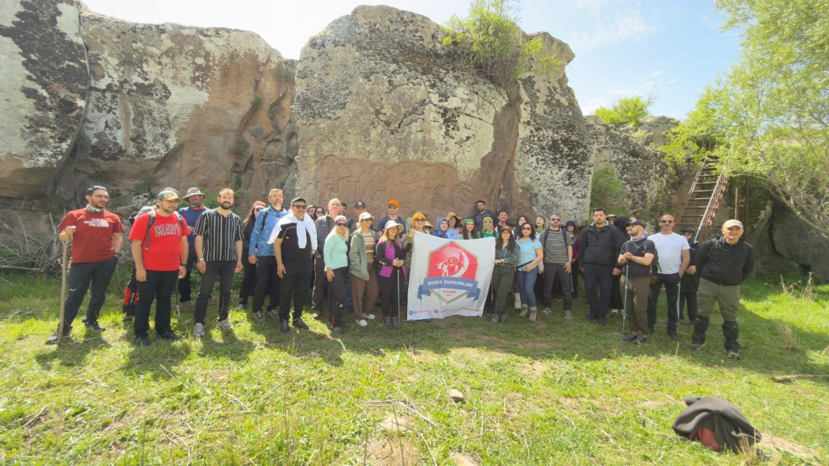 DOĞA TUTKUNLARI DEVELİ'DE YENİ PARKUR KEŞFETTİ 