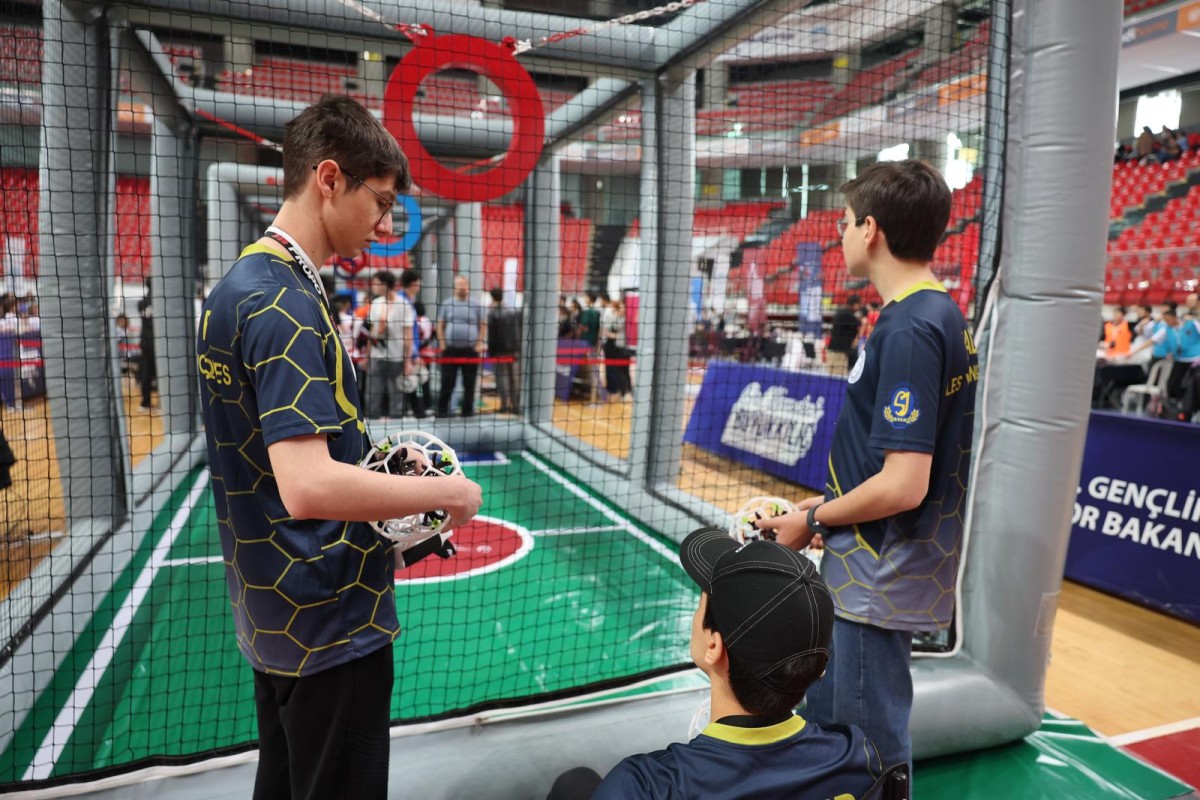 KAYSERİ BÜYÜKŞEHİR, DRONE SOCCER TÜRKİYE ŞAMPİYONASI’NA EV SAHİPLİĞİ YAPTI