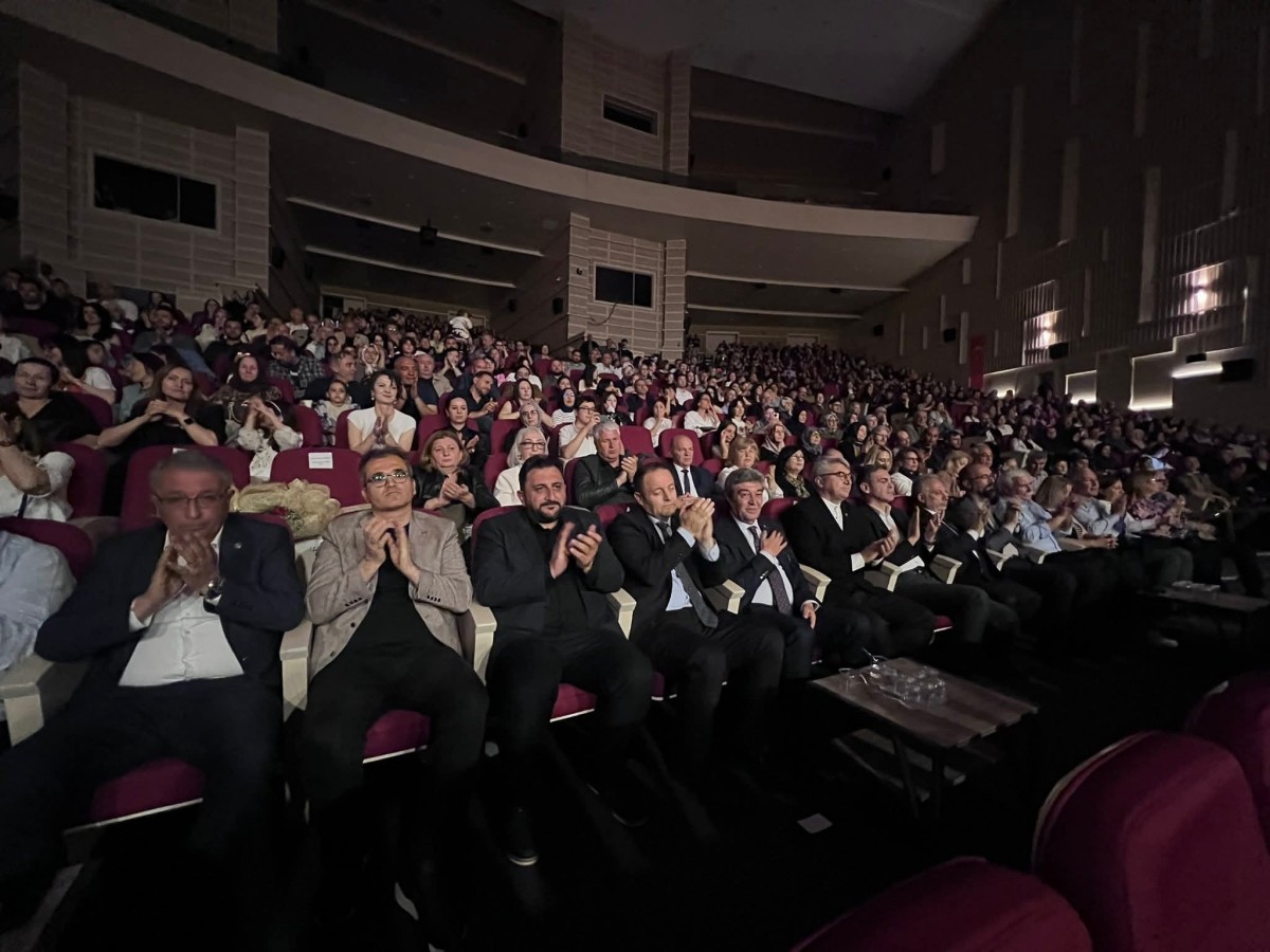 ÇERKES KÜLTÜR GECESİNDE BULUŞTULAR 