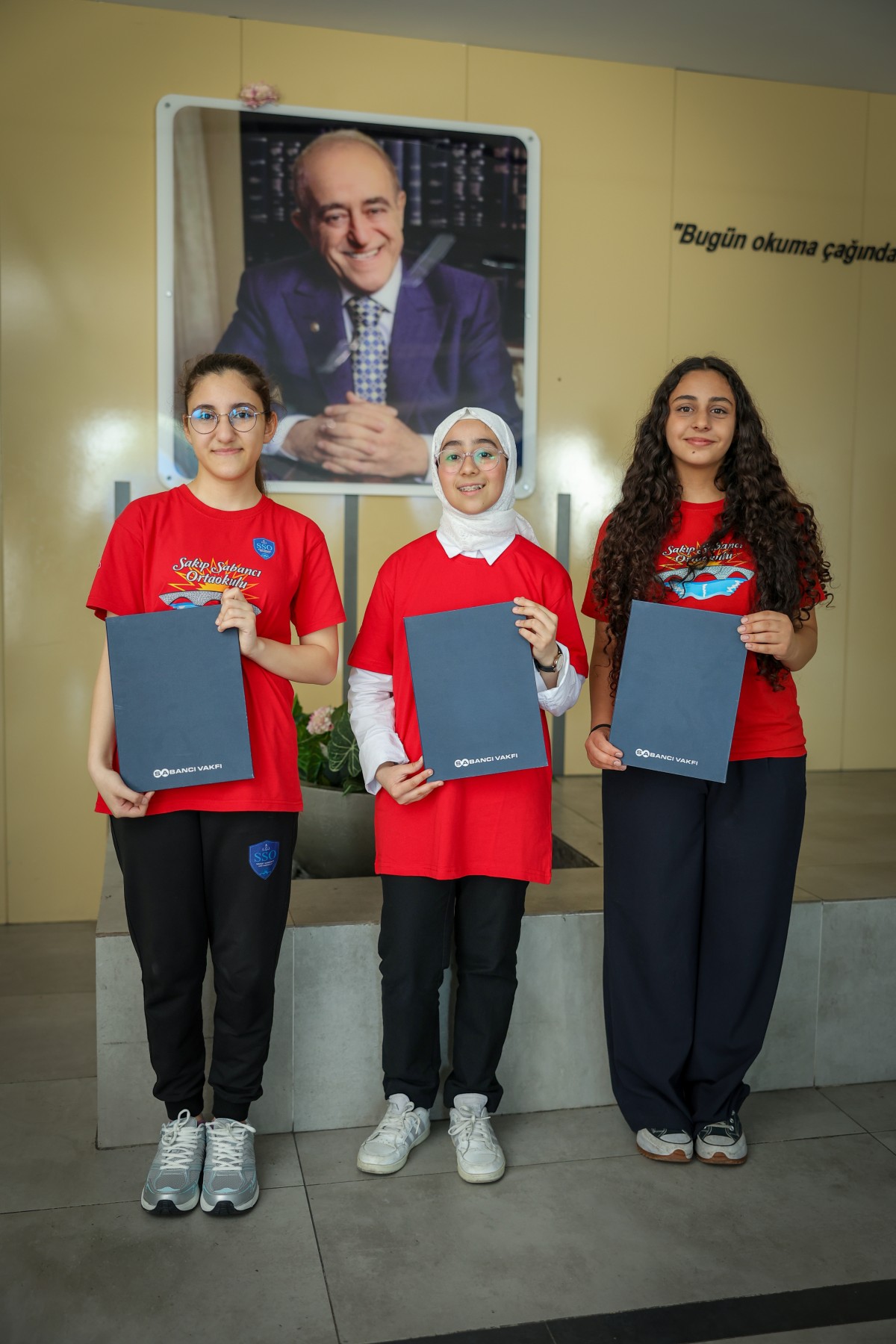 SAKIP SABANCI EĞİTİM ÖDÜLLERİ 31 YAŞINDA 