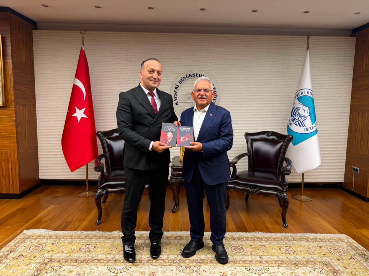 AY YlLDlZ SEVDASI VE KUTLU DAVA ÇlKTl