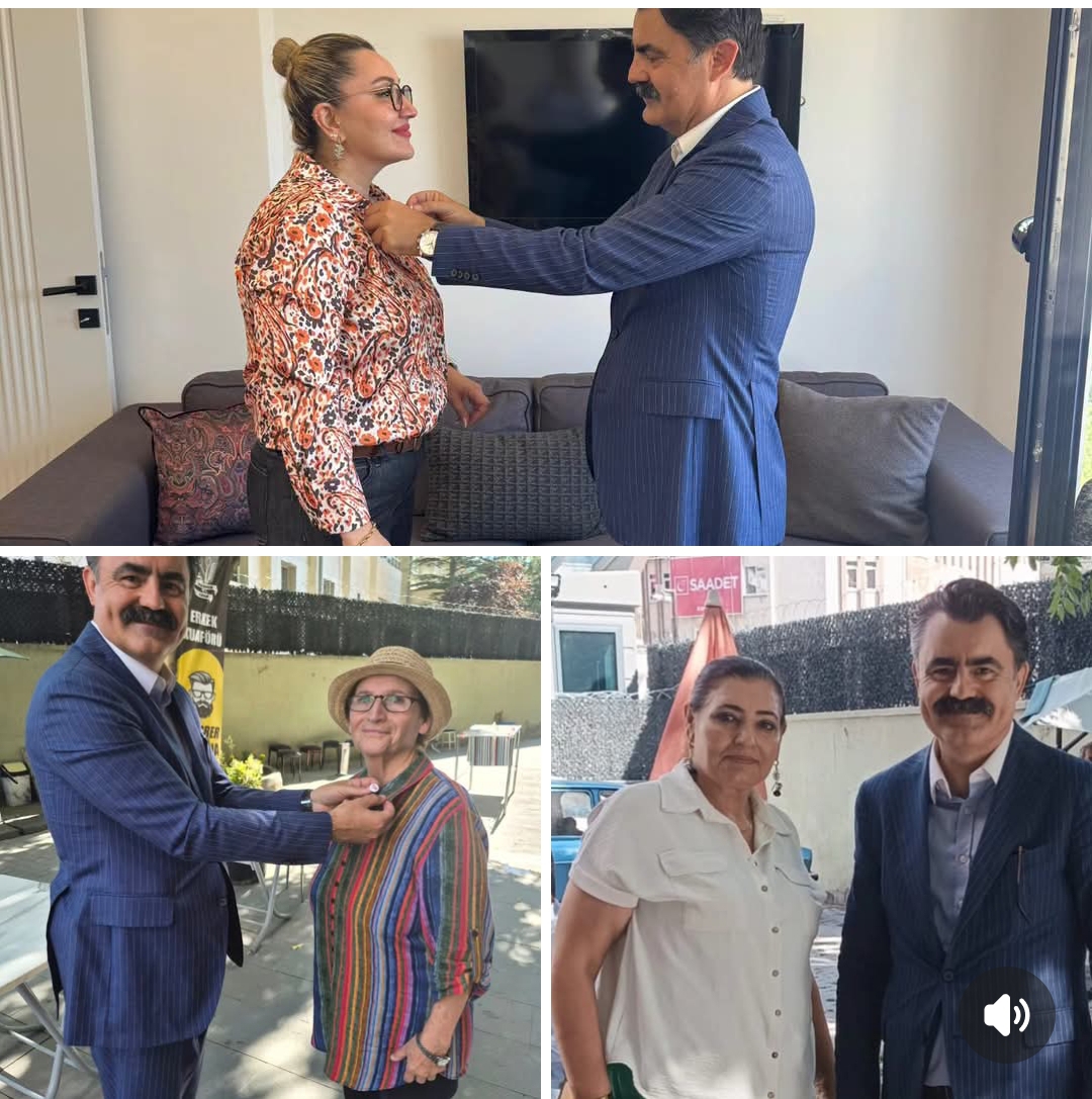 YENİ ÜYELERİN ROZETLERİNİ KENDİ ELLERİ İLE TAKTI