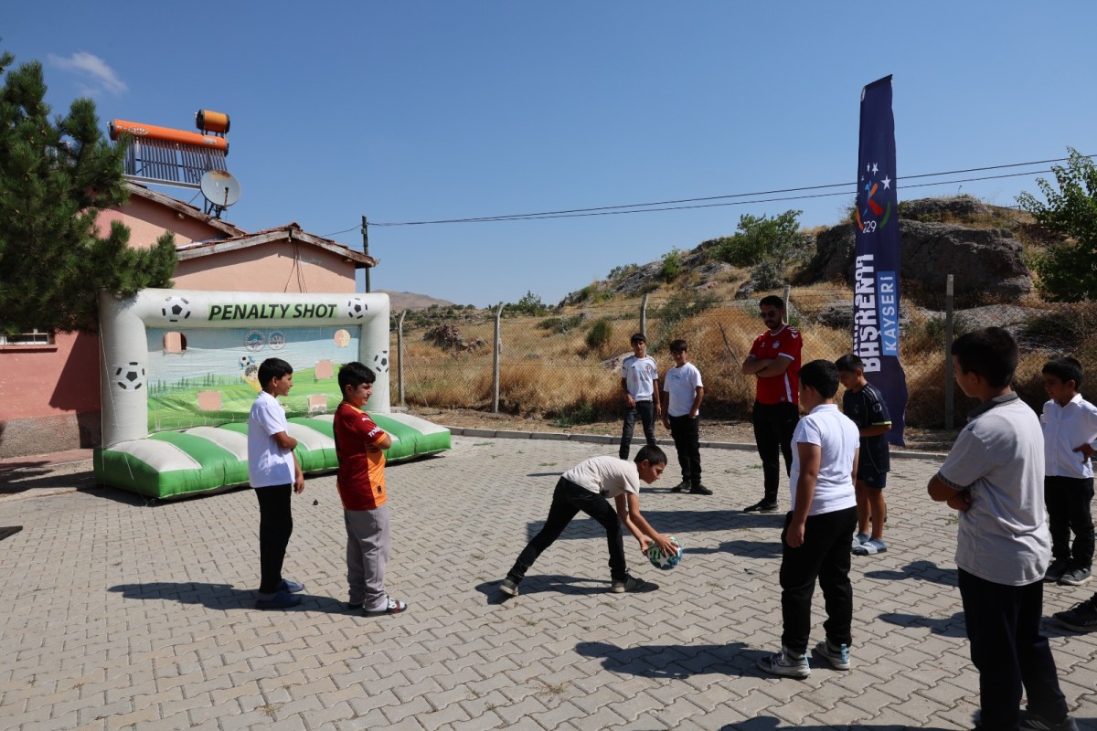 SPOR A.Ş. 4-6 YAŞ YAZ KUR’AN KURSLARINDA COŞKULU KAPANIŞ