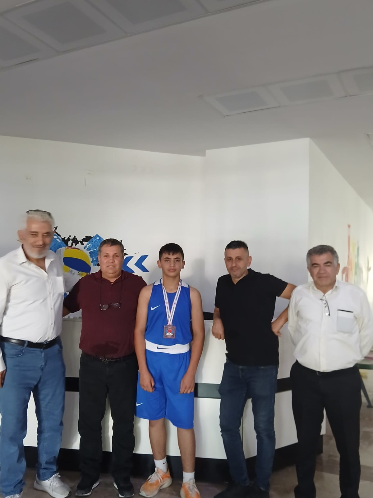 KAYSERİLİ BOKSÖRLER SİVAS'TAN 2 ALTIN, 1 GÜMÜŞ, 4 BRONZ MADALYA İLE DÖNDÜ