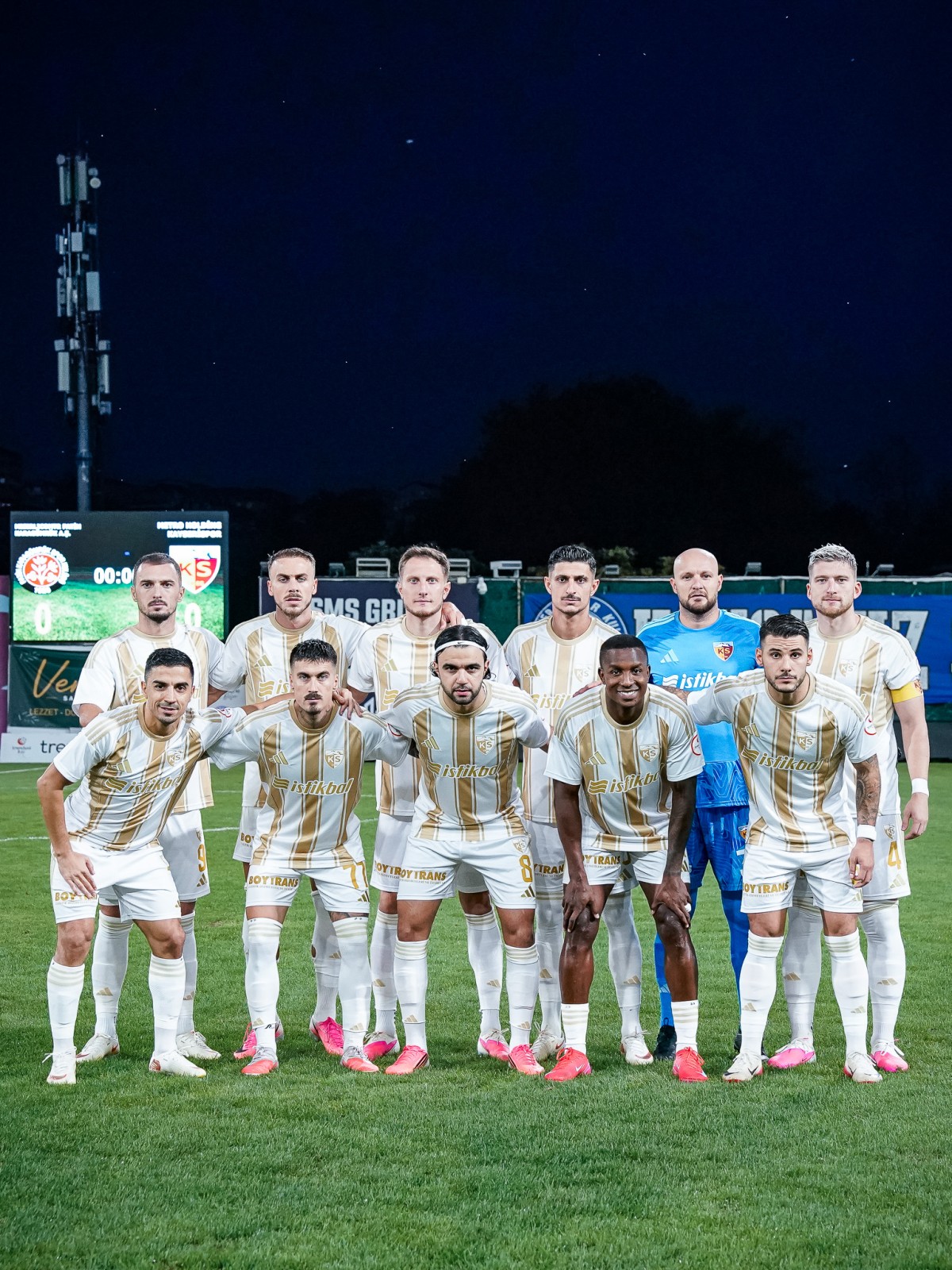 KAYSERİSPOR, GÜMRÜKTE SORUN YAŞADI 