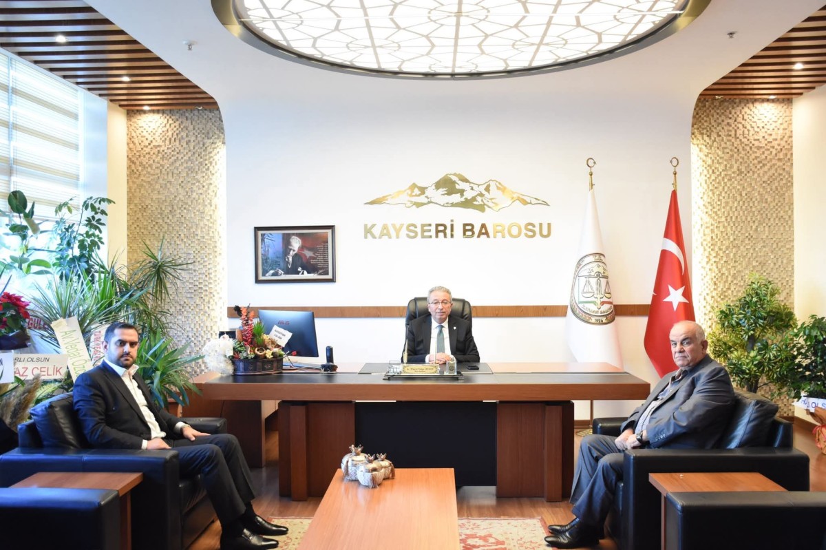 ÖZSOY'A İLK TEBRİK ZİYARETİ ÇİMEN AİLESİNDEN
