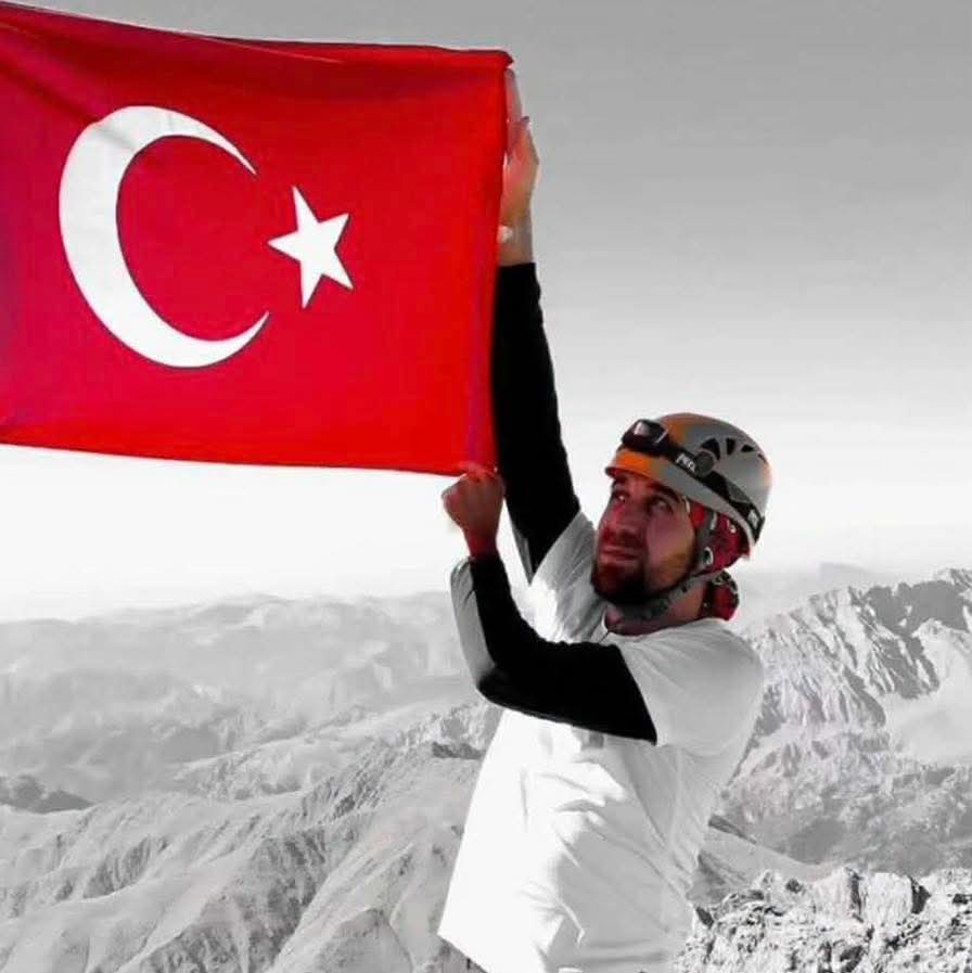TOMARZALI DAĞCI ERCİYESTE UÇURUMA DÜŞEREK VEFAT ETTİ 
