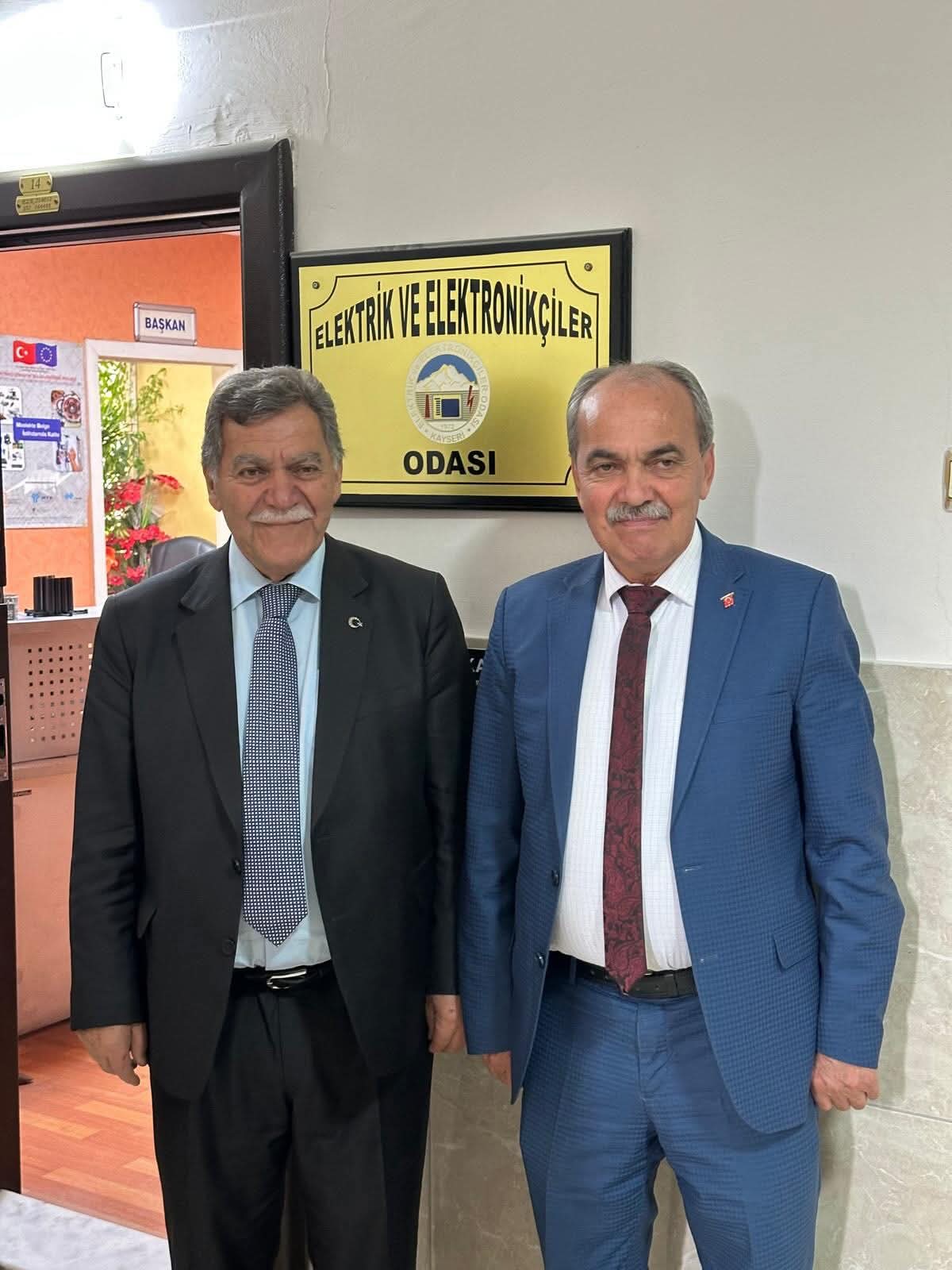 KARDEŞ DAYANIŞMASI 