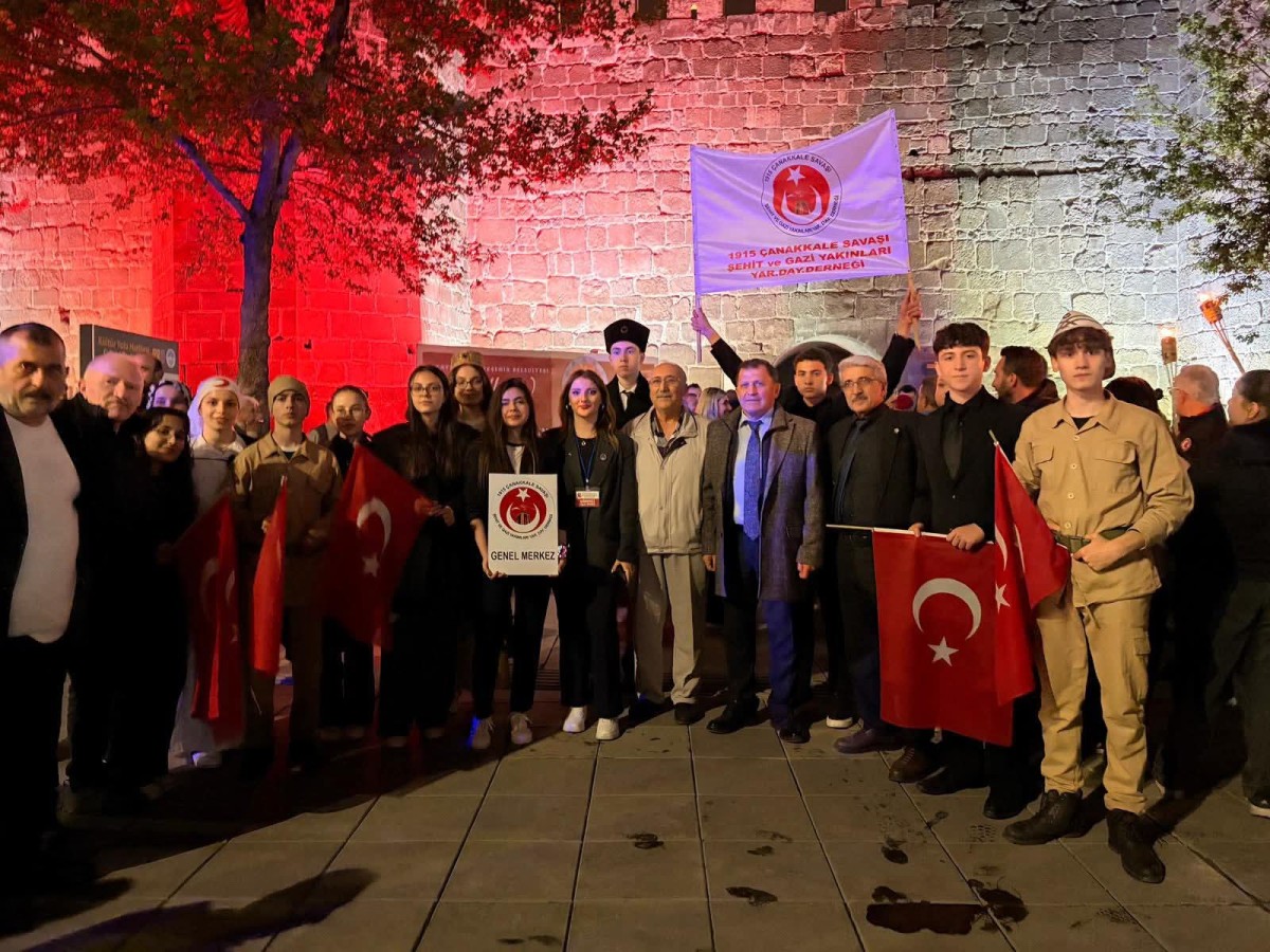 ???????? GENÇLİĞİN MEŞALELERİ KAYSERİ’Yİ AYDINLATTI