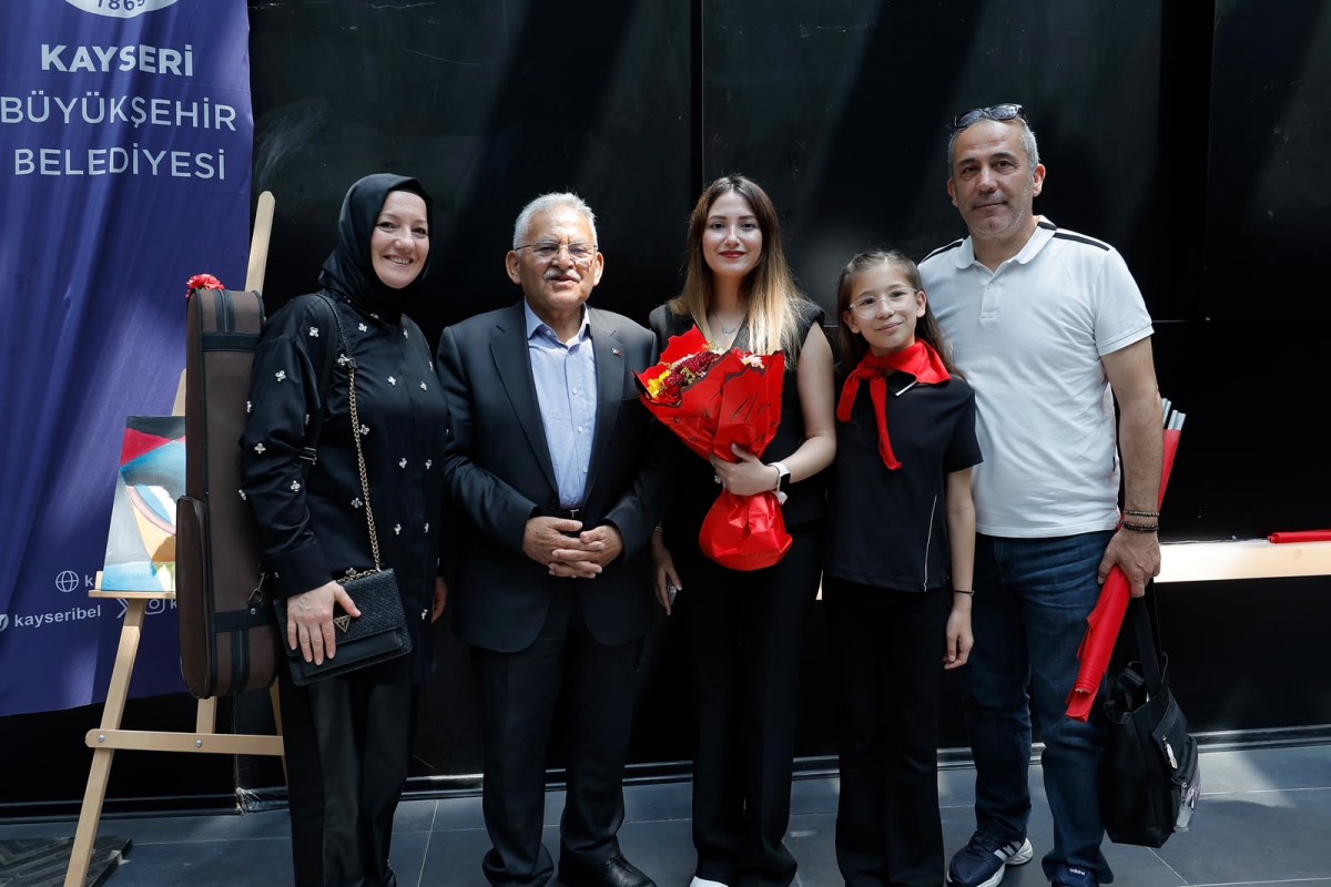 BÜYÜKŞEHİR KONSERVATUVARI’NDA MEZUNİYET COŞKUSU