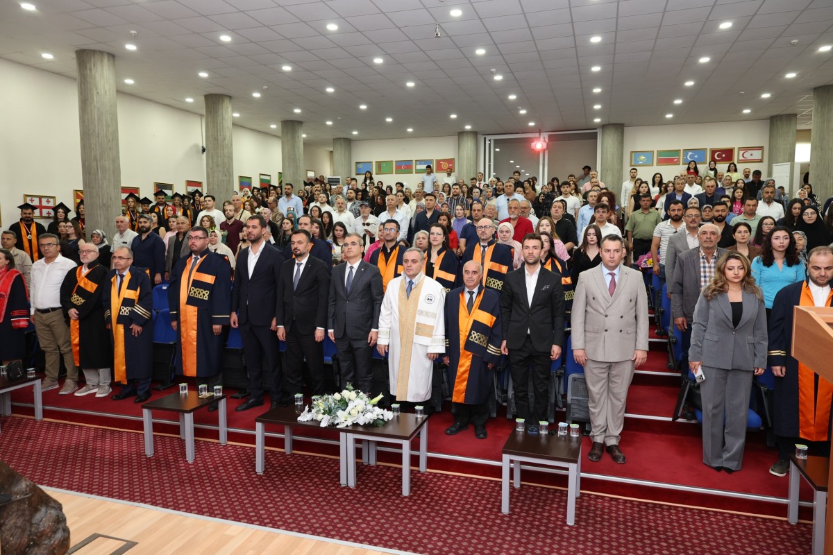 ERÜ'DE MEZUNİYET TÖRENLERİ BAŞLADI