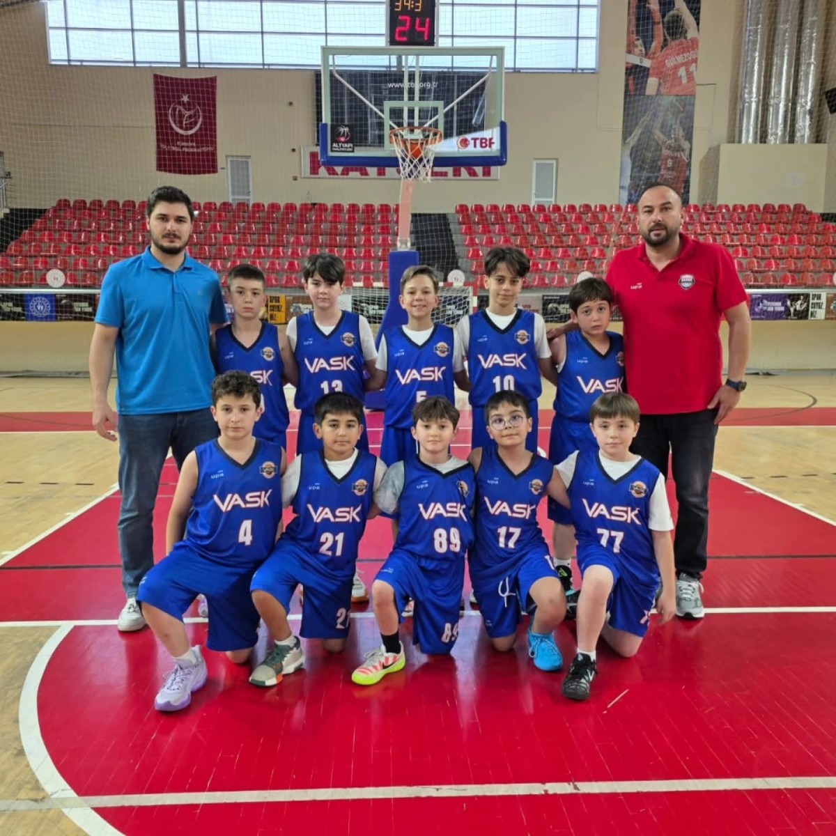 VASK, ŞAMPİYONLUK GELENEĞİNİ BOZMADI