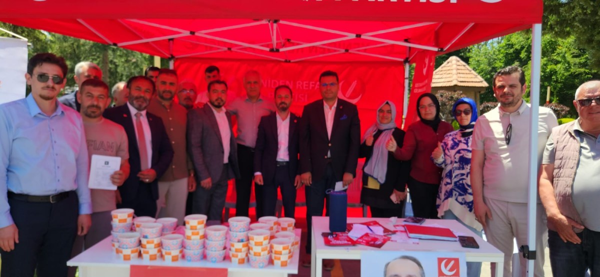 YENİDEN REFAH PARTİSİNDEN AŞURE İKRAMl