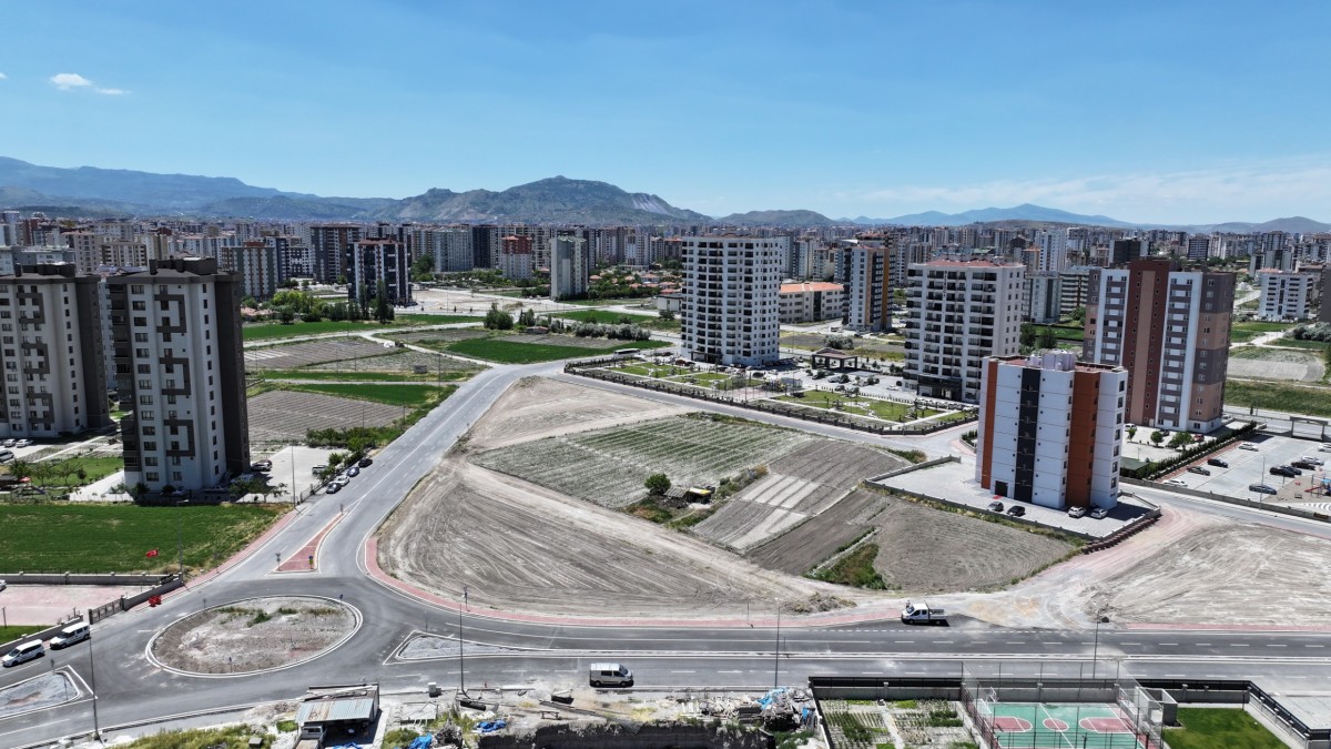 KOCASİNAN’DA DOĞA İLE İÇ İÇE YENİ PARKLAR, GELECEĞE YEŞİL MİRAS BIRAKIYOR