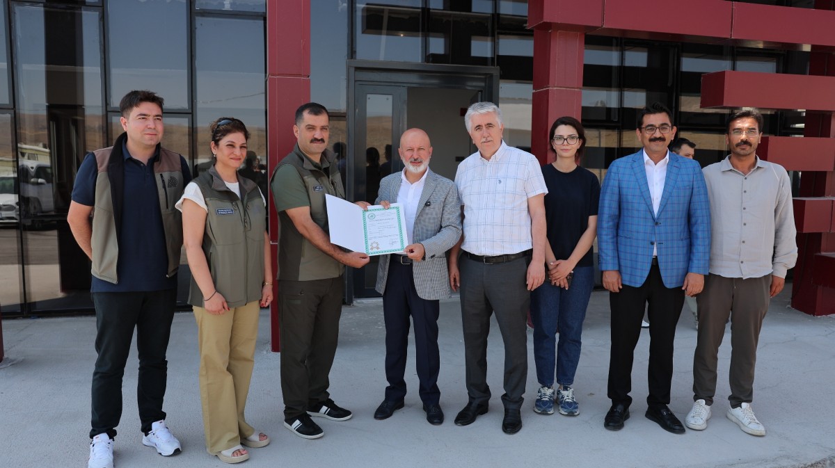 İLKLERİN BELEDİYESİ KOCASİNAN'DAN ŞEHRİN İLK RUHSATLI HAYVAN BAKIMEVİ