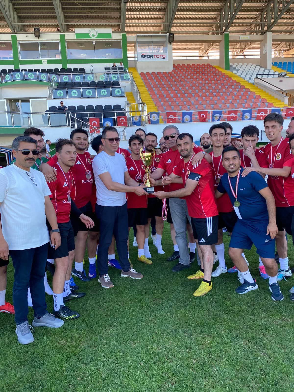 KAYSERİ BAROSU SİVAS'TA ŞAMPİYON