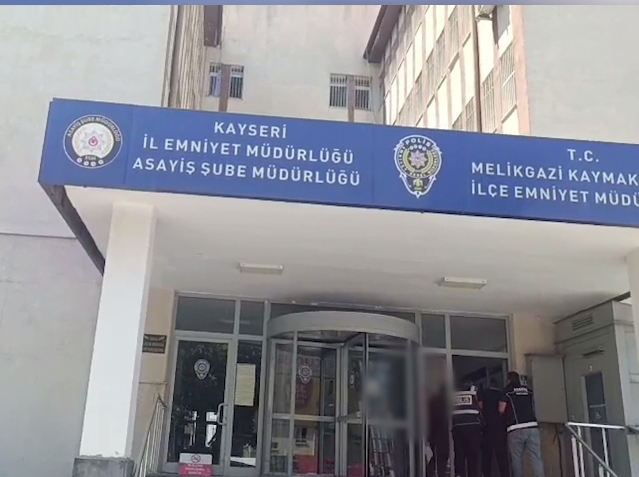 SİLAHLI YAĞMA VE DOLANDIRICILIK ZANLISI YAKALANDI
