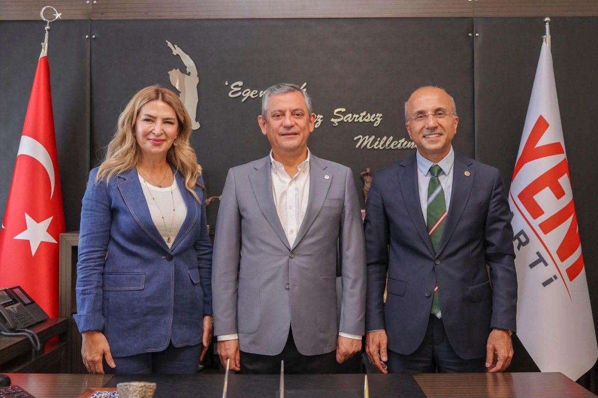 GENÇ, AİLESİNDEN COK ÖZEL ZİYARET 