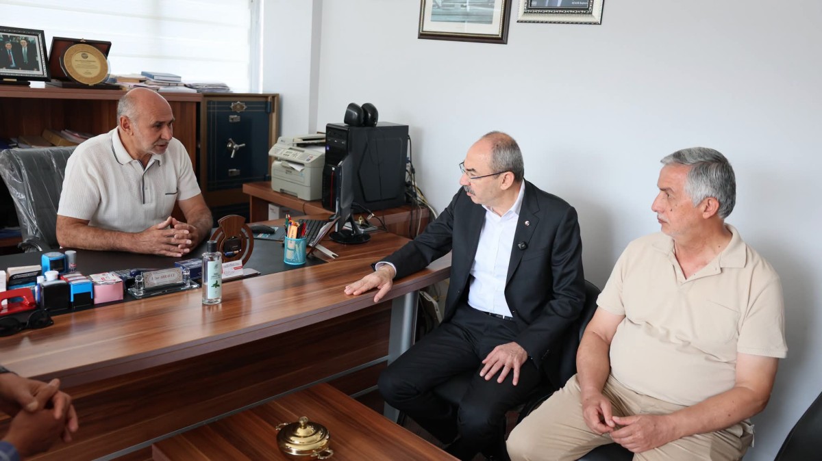 GÜLSOY'DAN KAYSERİ HALICILAR ODASINA ZİYARET 