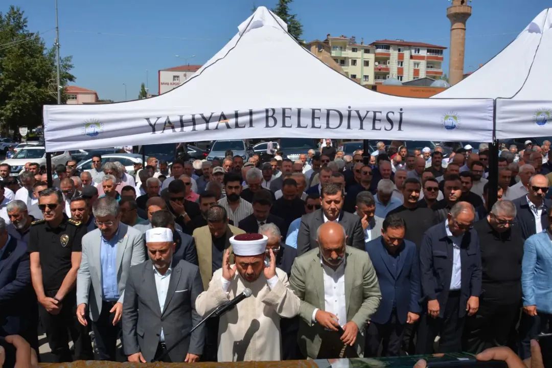 HAYRİYE KESKİNKILIÇ SON YOLCULUĞUNA UĞURLANDI