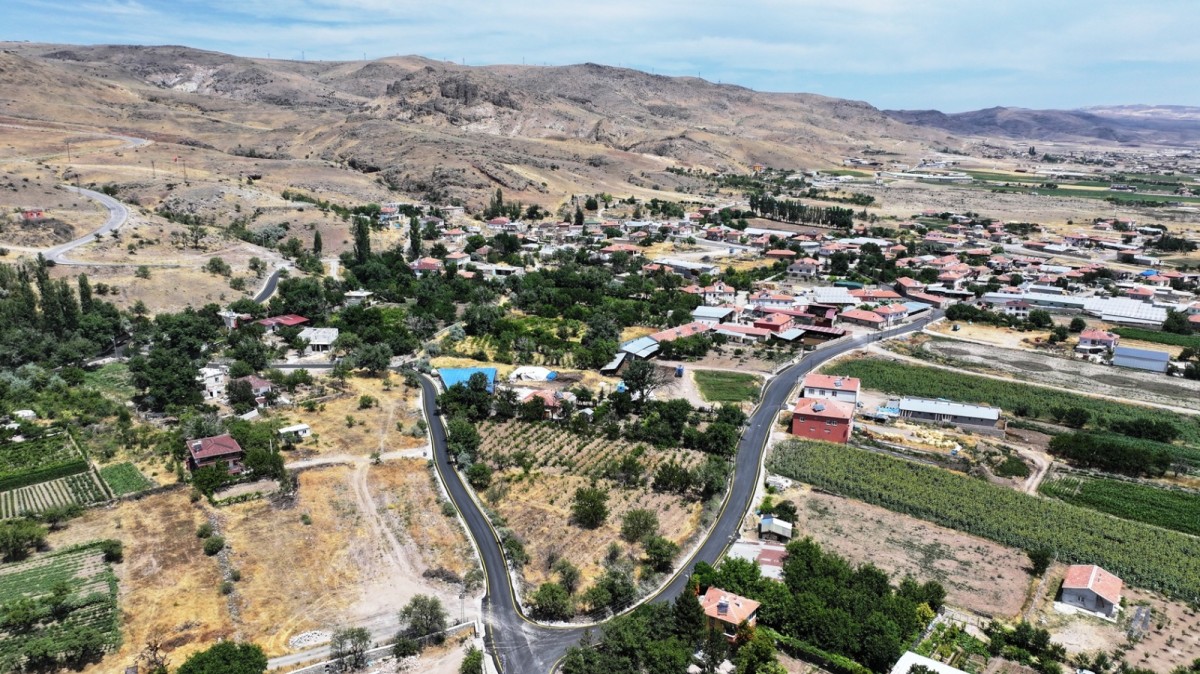 KOCASİNAN’IN KIRSAL MAHALLELERİNDE YAZ MESAİSİ SÜRÜYOR