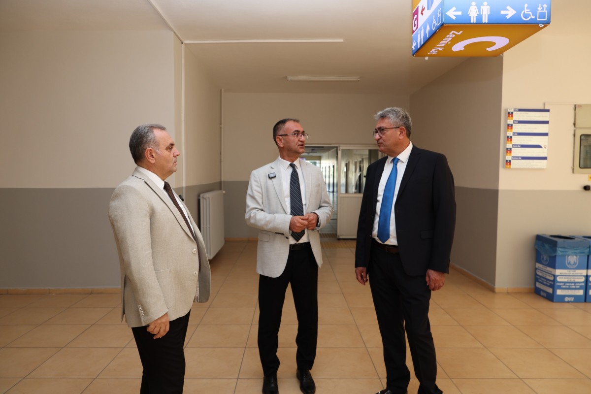 ERÜ REKTÖRÜ ALTUN, MÜHENDİSLİK FAKÜLTESİNDE İNCELEMELERDE BULUNDU