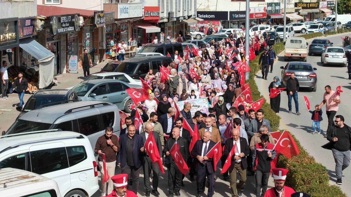 YAHYALI’DA 161 MİNİK ÖĞRENCİ İÇİN ÂMİN ALAYI VE BED’-İ BESMELE TÖRENİ DÜZENLENDİ