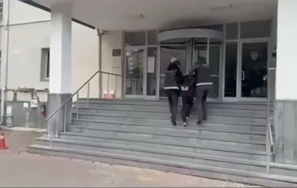 KASTEN ADAM ÖLDÜRME ZANLISI YAKALANDI 