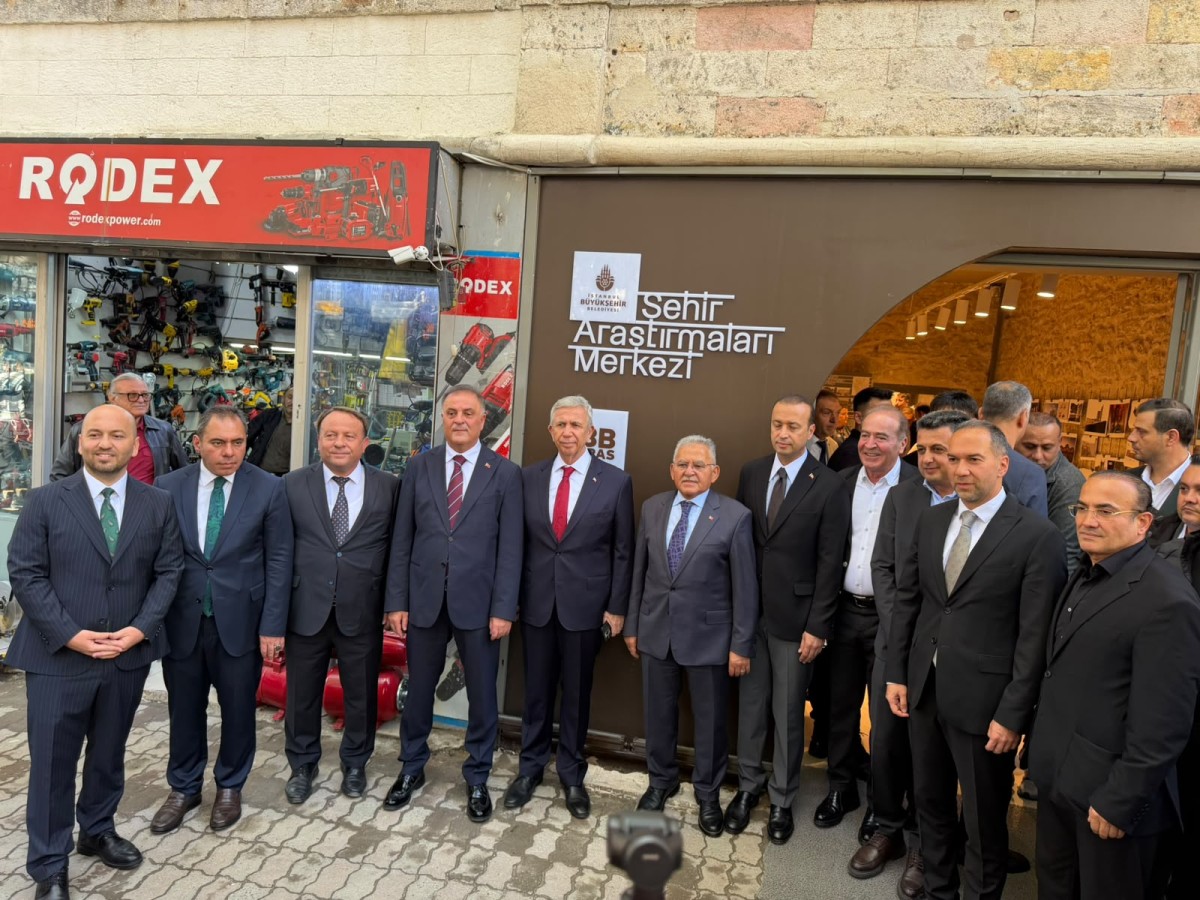 BÜYÜKKILIÇ, İSTANBUL'DA ŞEHİR ARAŞTIRMALARI MERKEZİ AÇILIŞINA KATILDI
