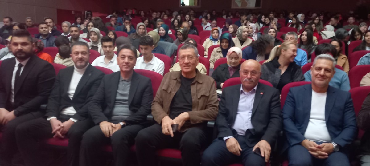 ZİYA SELÇUK, DEVELİ'DE EĞİTİM BULUŞMALARINA KATILDI
